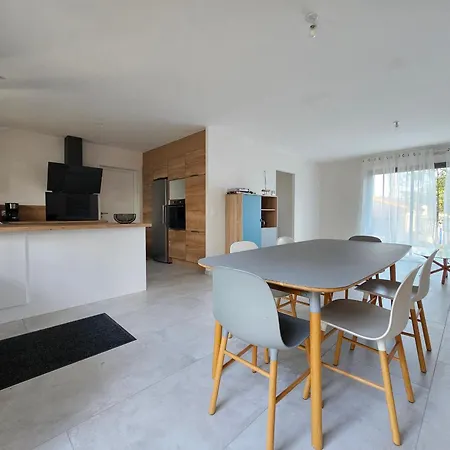 Neuve 6 Pers., Animaux Sur Demande, Proche Et Forêt - Fr-1-476-255