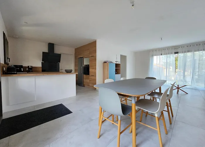 Neuve 6 Pers., Animaux Sur Demande, Proche Et Forêt - Fr-1-476-255